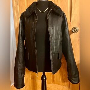 Current Seen VTG Womens L Lined Black Faux Leather Bomber Jacket w Fur Collar